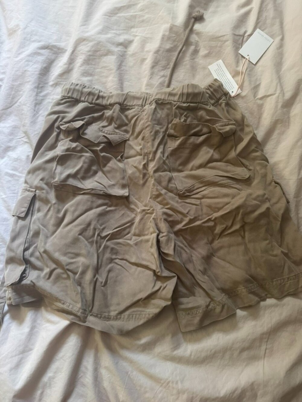 Aritzia Little Moon Como Cargo Short Size M NWT - Picture 7 of 7